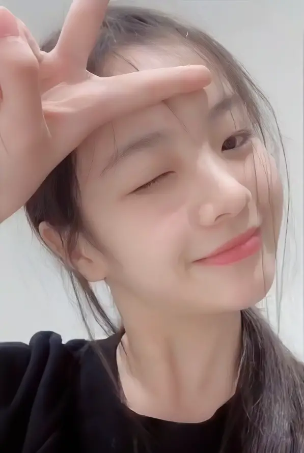 4k可爱壁纸 - 李庚希 - 手机壁纸 - wallpaper「哲风壁纸」