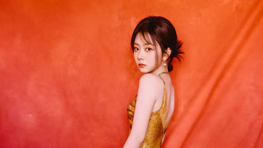 4k女明星壁纸 - 谭松韵 - 性感写真 - 金色吊带裙「哲风壁纸」 4k女明星壁纸 - 谭松韵 - 性感写真 - 金色吊带裙「哲风壁纸」