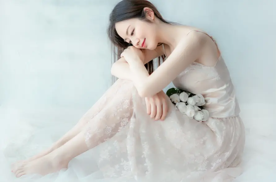 4k优雅壁纸 - 唯美 - 坐姿 - 性感「哲风壁纸」