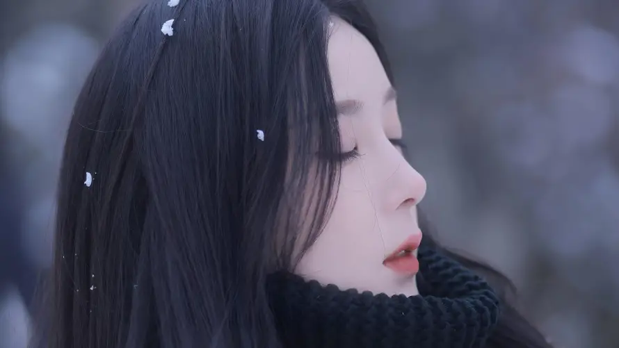 5k侧脸壁纸-氛围感壁纸和美女-热门的壁纸「哲风壁纸」