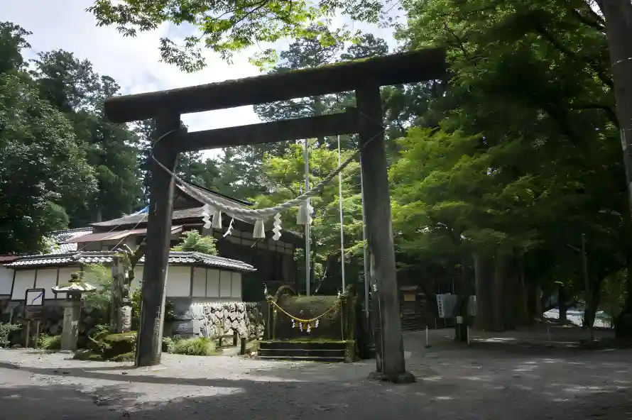 4k小屋景致壁纸 - 山林小屋 - 日本神社 - 神社风光「哲风壁纸」 4k小屋景致壁纸 - 山林小屋 - 日本神社 - 神社风光「哲风壁纸」