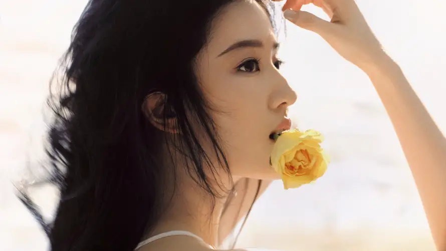 4k咬花壁纸 - 女神 - 刘亦菲 - 女明星「哲风壁纸」 4k咬花壁纸 - 女神 - 刘亦菲 - 女明星「哲风壁纸」