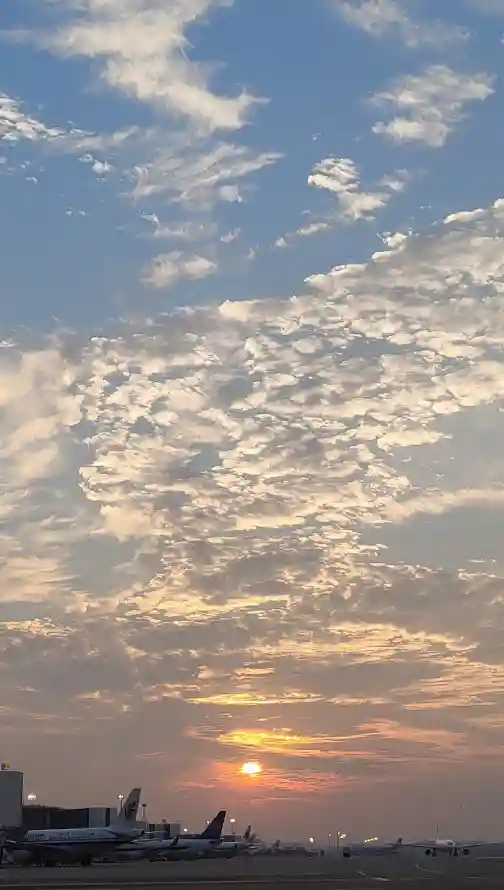 4k天空壁纸 - 云 - 机场 - 美景「哲风壁纸」