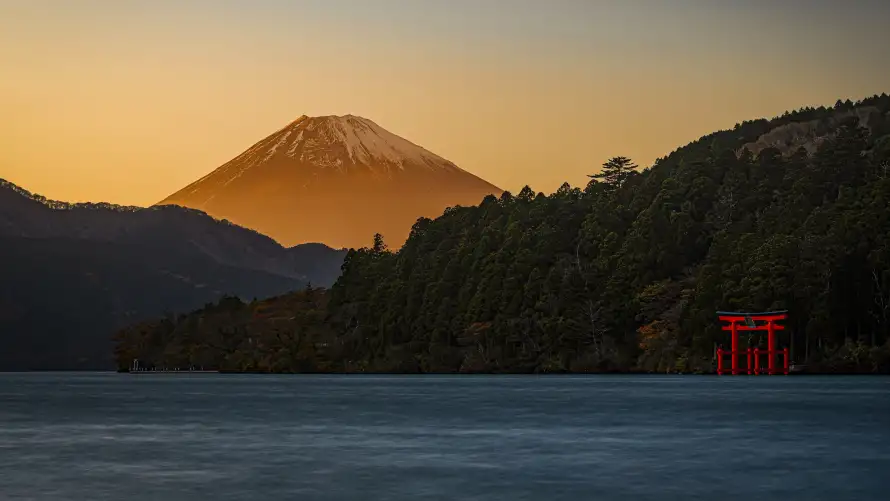 4k湖泊壁纸 - 湖景风光 - 湖泊鸟居 - 箱根风景「哲风壁纸」 4k湖泊壁纸 - 湖景风光 - 湖泊鸟居 - 箱根风景「哲风壁纸」