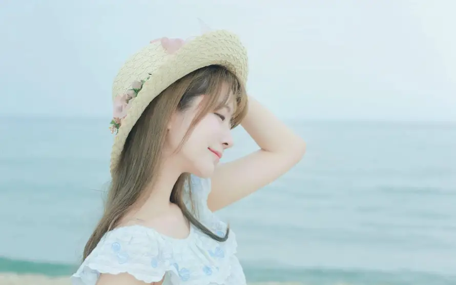 4k美女壁纸 - 魅力 - 夏日氛围 - 海景背景「哲风壁纸」