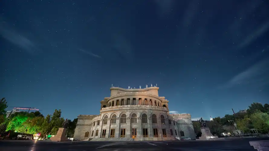 4k自然壁纸 - 风景 - 城市夜景 - 夜晚建筑「哲风壁纸」