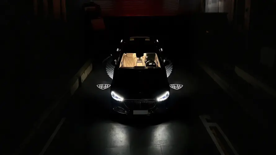 4k车灯壁纸-迈巴赫壁纸和夜间汽车-梅赛德斯「哲风壁纸」