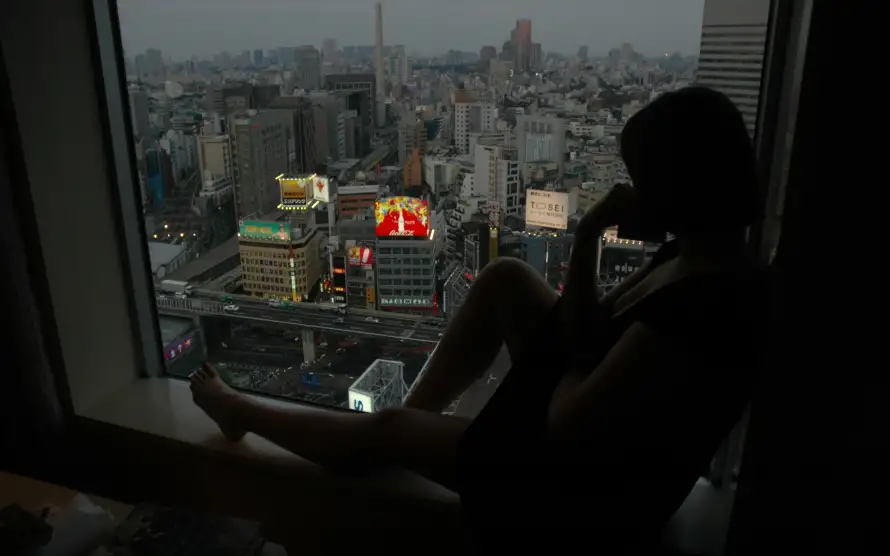 4k暗色壁纸 - 美女 - 城市灯火 - 夜景剪影「哲风壁纸」 4k暗色壁纸 - 美女 - 城市灯火 - 夜景剪影「哲风壁纸」