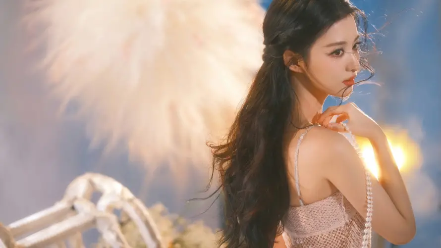 4k女神壁纸 - 美女 - 优雅造型 - 梦幻灯光「哲风壁纸」