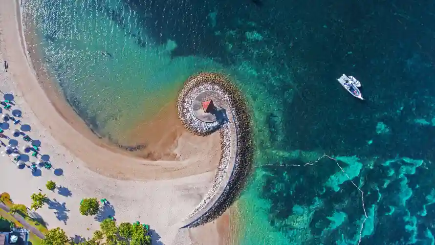 4k自然壁纸 - 风景 - 海滨背景 - 海滩航拍「哲风壁纸」