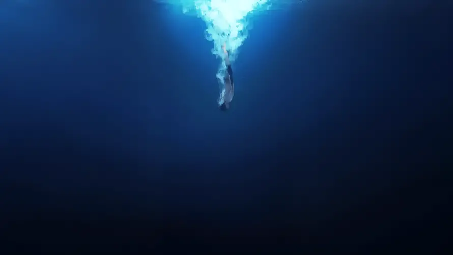 4k坠海壁纸 - 海洋 - 深海 - 人物剪影「哲风壁纸」