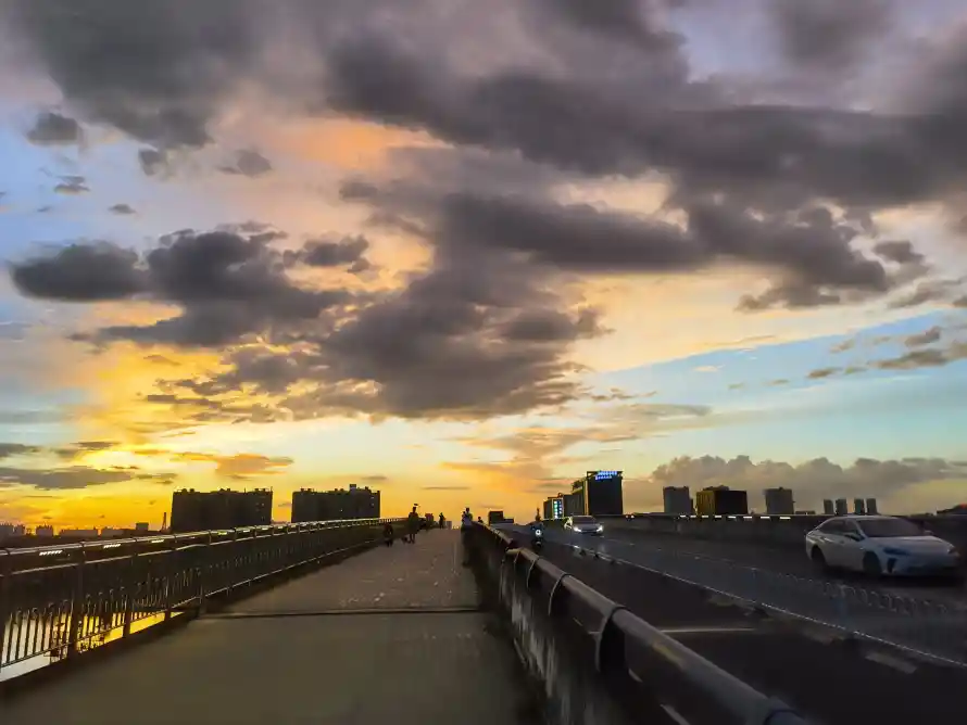 4k城市壁纸 - 天空 - 晚霞 - 桥梁「哲风壁纸」
