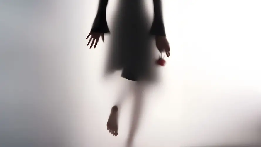 8k毛玻璃壁纸-朦胧倩影 - 美女背影-毛玻璃背影「哲风壁纸」