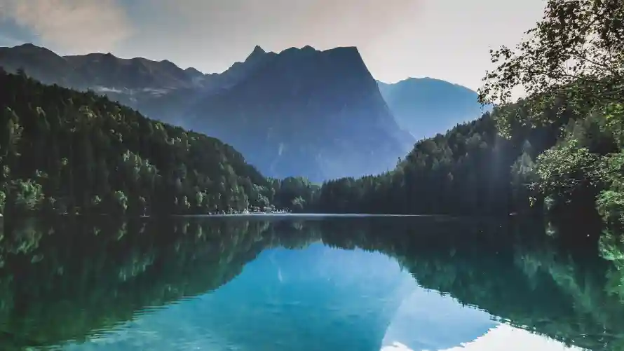4k自然壁纸 - 风景 - 山脉倒影 - 户外景观「哲风壁纸」
