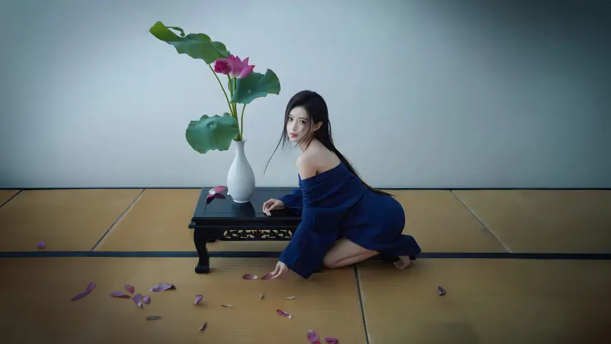 4k美女写真壁纸 - 美女摄影 - 荷叶元素 - 荷花场景「哲风壁纸」