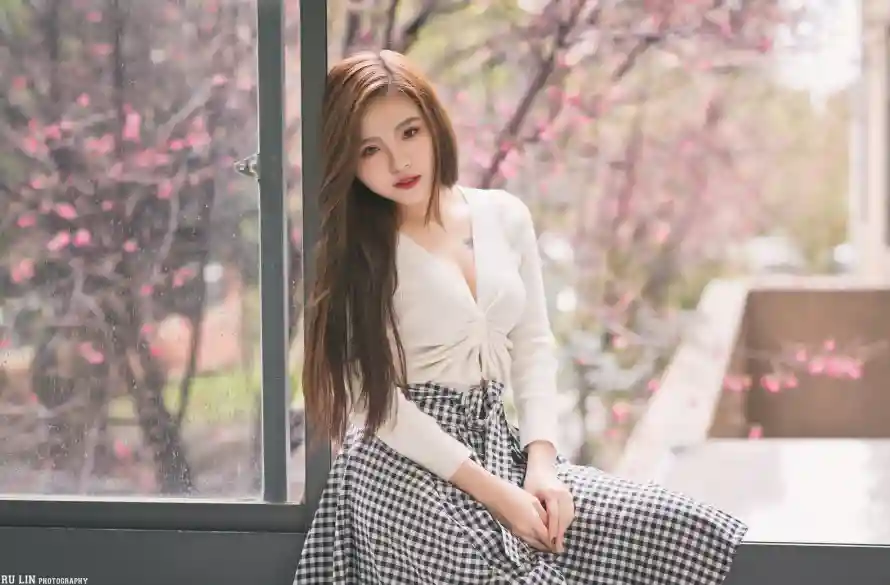 4k模特壁纸 - 美女 - 春日场景 - 樱花美女「哲风壁纸」