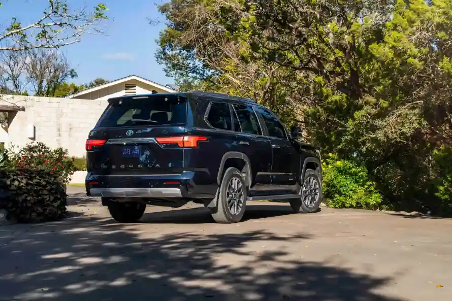 4k红木杉壁纸 - 户外汽车 - 硬汉代表 - 大型SUV「哲风壁纸」 4k红木杉壁纸 - 户外汽车 - 硬汉代表 - 大型SUV「哲风壁纸」