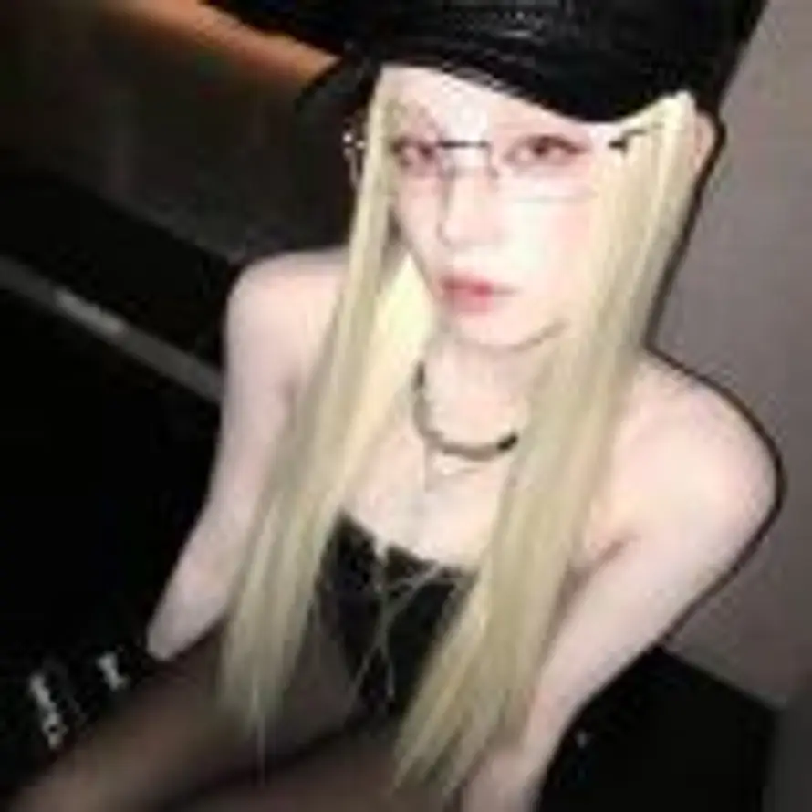 娜aaa比的头像
