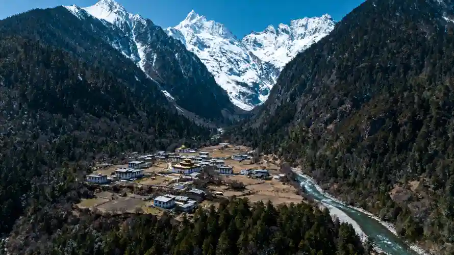 4k山谷壁纸 - 森林 - 河流 - 雪山「哲风壁纸」 4k山谷壁纸 - 森林 - 河流 - 雪山「哲风壁纸」