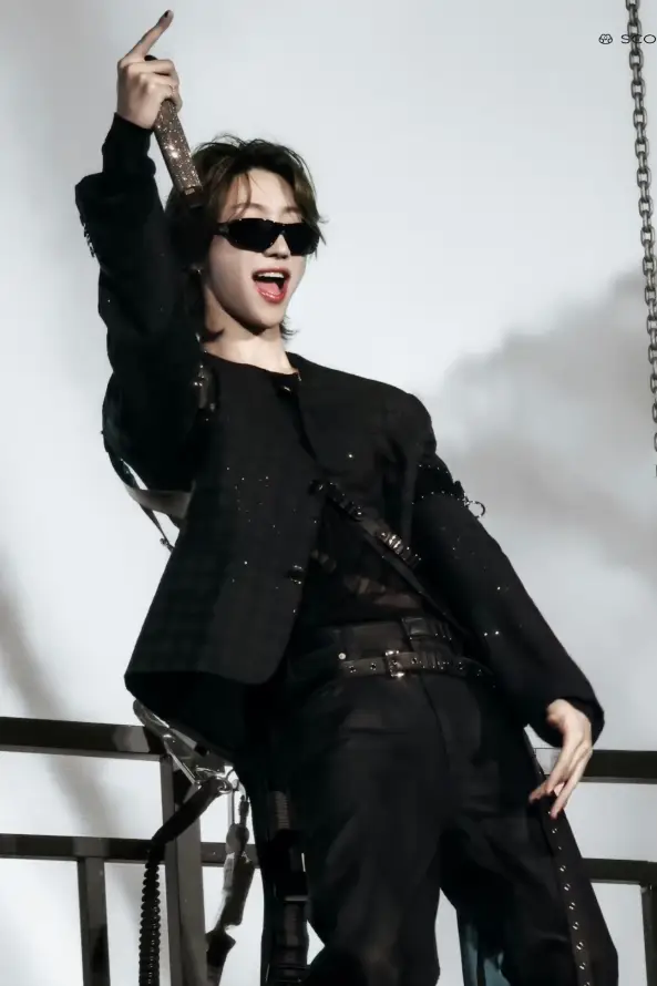 4k墨镜壁纸 - 时尚 - 酷帅 - 黑白「哲风壁纸」