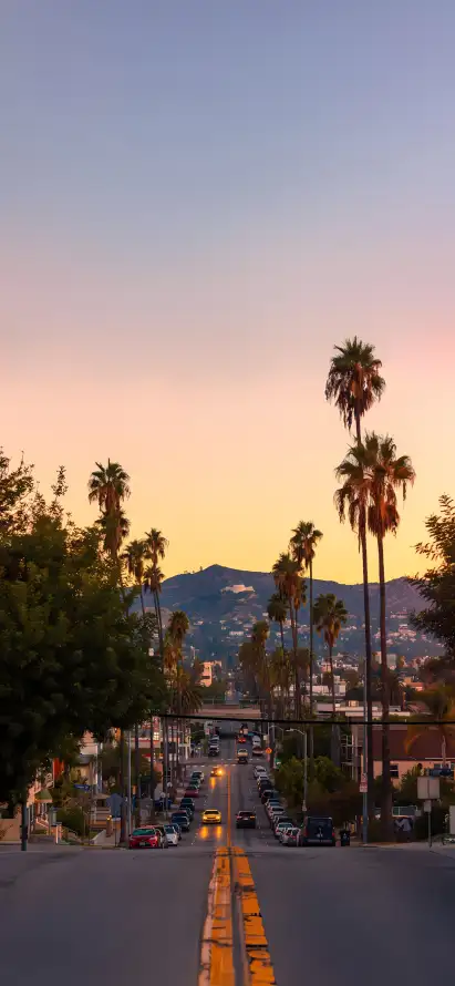 4k城市壁纸 - 晚霞 - 街道 - 远山「哲风壁纸」