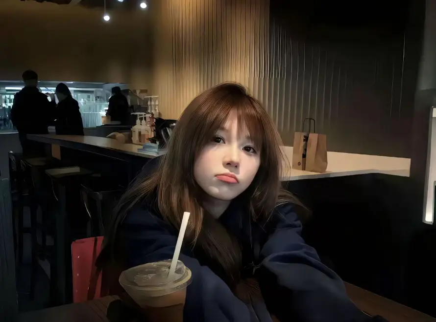 2k饮品壁纸-咖啡馆与女网红-陈佳乐壁纸推荐「哲风壁纸」