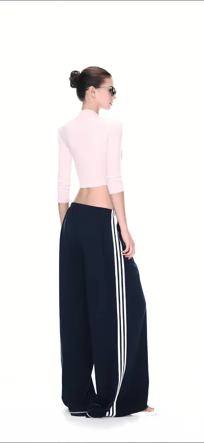 4k欧美壁纸 - 盘发 - 简约 - 条纹裤「哲风壁纸」