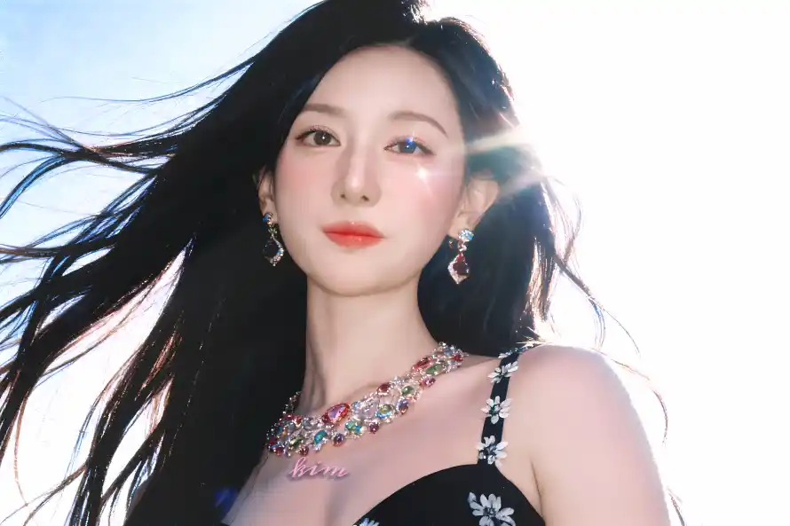 4k珠宝壁纸 - 礼服 - 蓝天 - 长发「哲风壁纸」