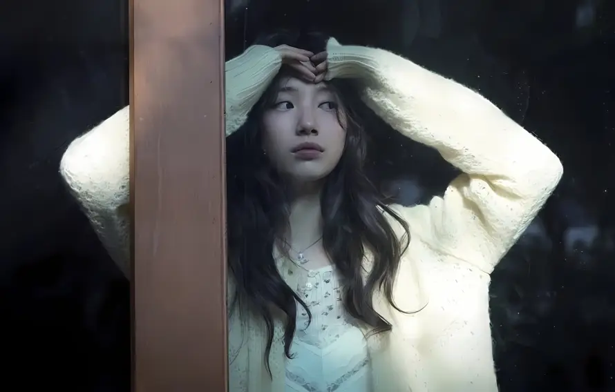 4k室内壁纸 - 玻璃 - 阳光 - 裴智秀「哲风壁纸」