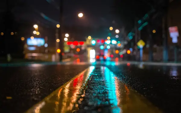 4k湿的壁纸 - 雨 - 街道 - 丰富多彩的「哲风壁纸」
