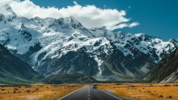 4k景观壁纸 - 云 - 山 - 路「哲风壁纸」