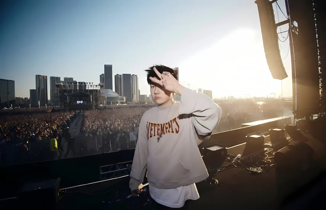 2kCapper演唱会壁纸｜舞台背景图片 - 说唱歌手「哲风壁纸」