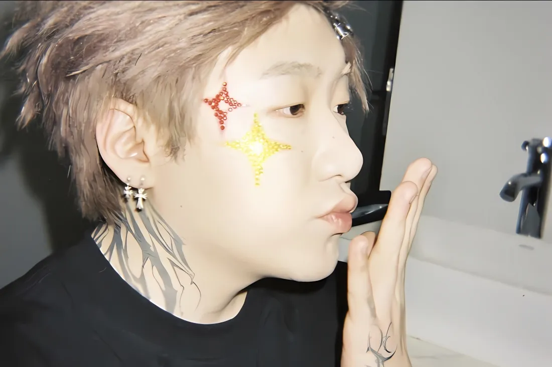 2kcapper壁纸｜浴室背景 - 星星妆容「哲风壁纸」